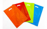 10 KG SHOPPER PLASTICA MANICO CENTRALE BUSTE PLASTICA  BIODEGRADBILI E RICICLABILI IN VARI FORMATI CON SOFFIETTO LATERALE PER NEGOZI ABBIGLIAMETO, SCARPE, ARTICOLI PER LO SPORT , ECC.